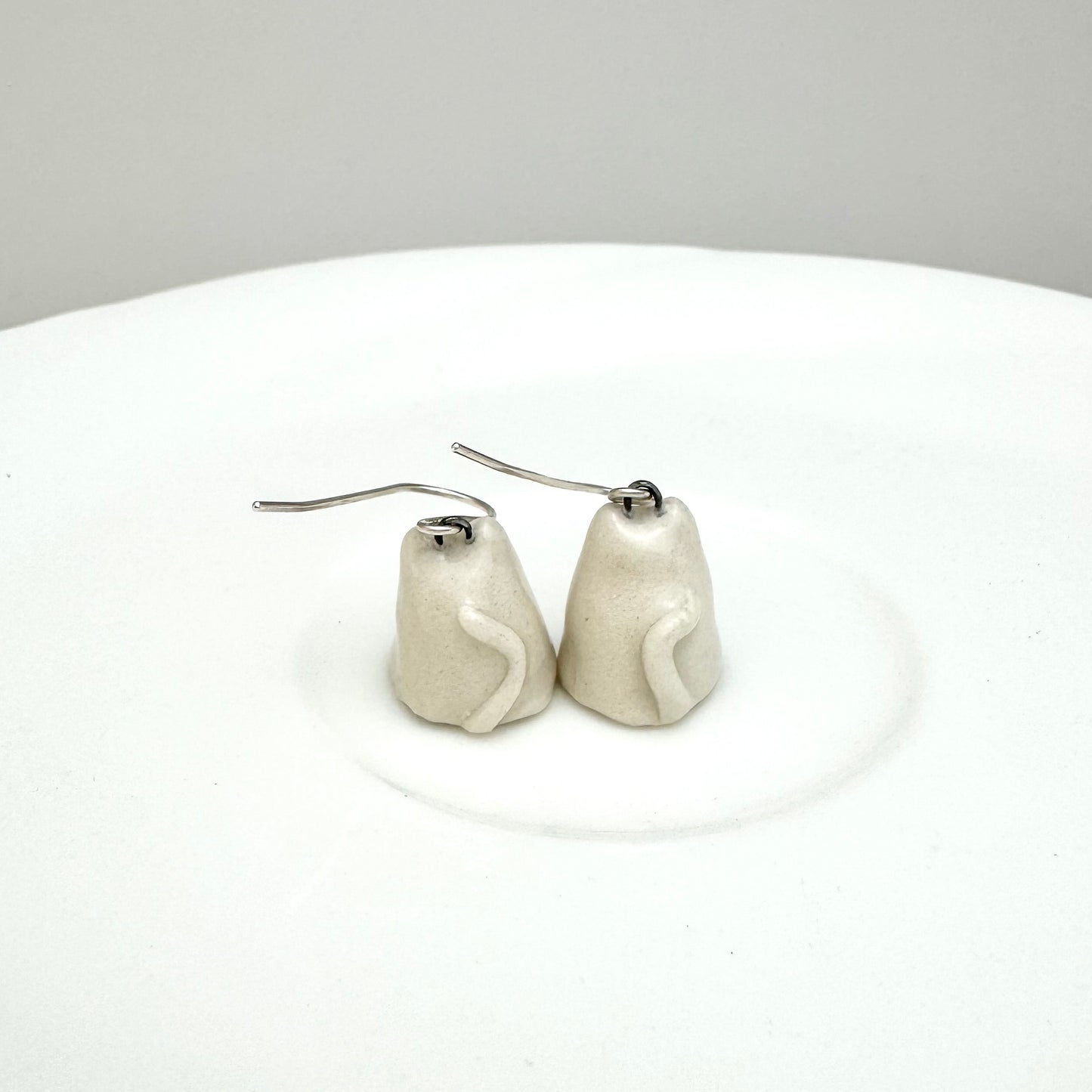 Hollow Kitty Ghost Earrings