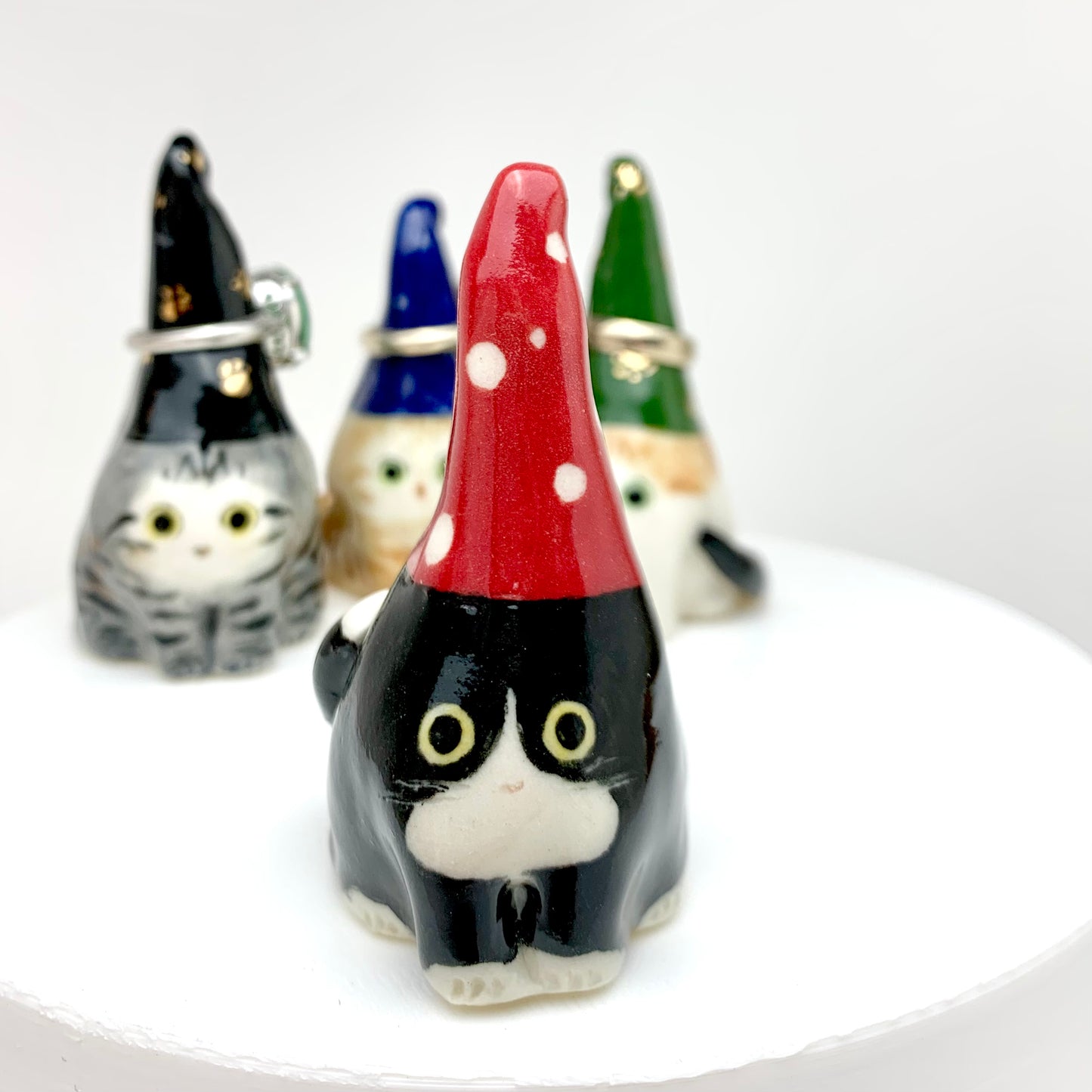 Gnome Cat Ring Cone