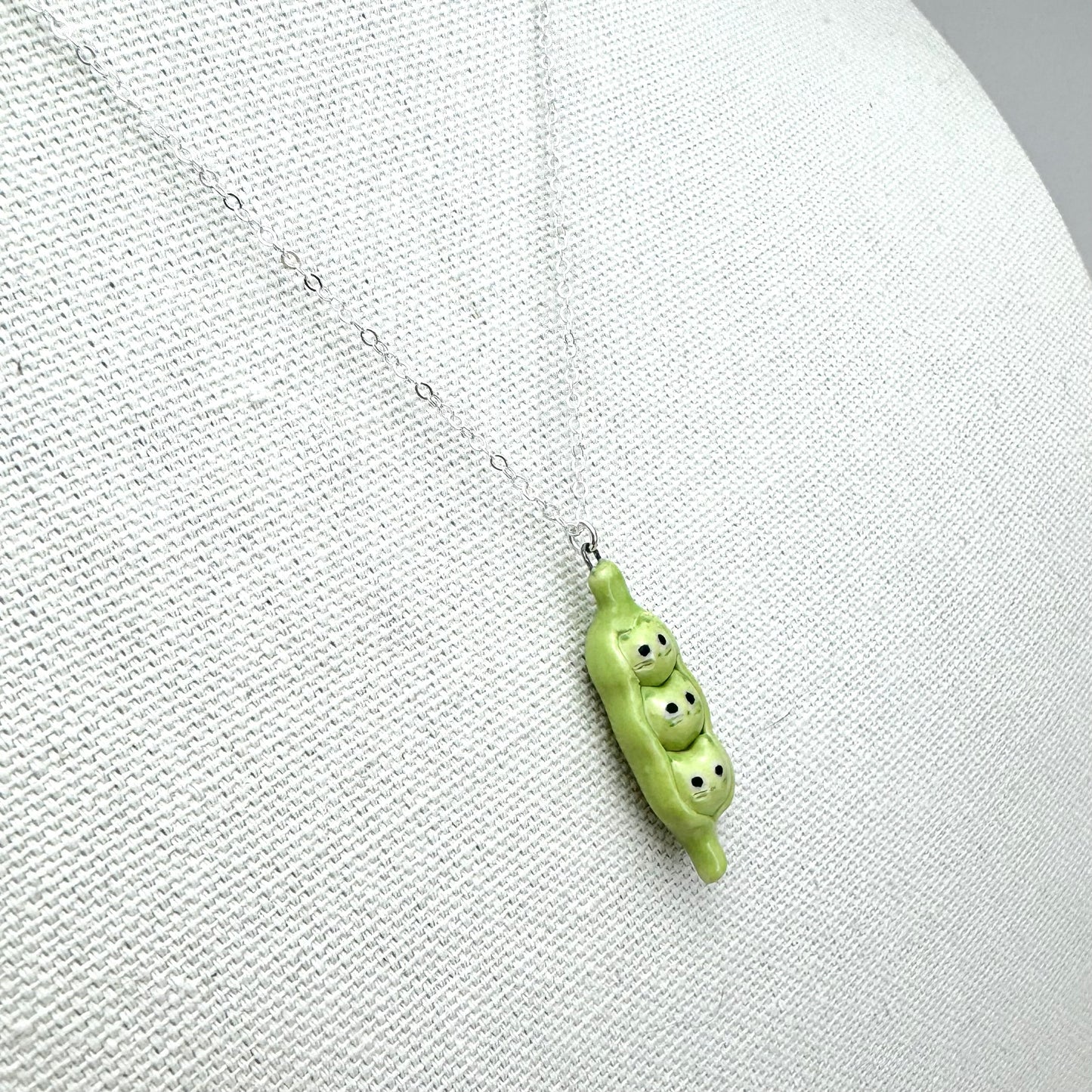 Pea Pod Cat Necklace