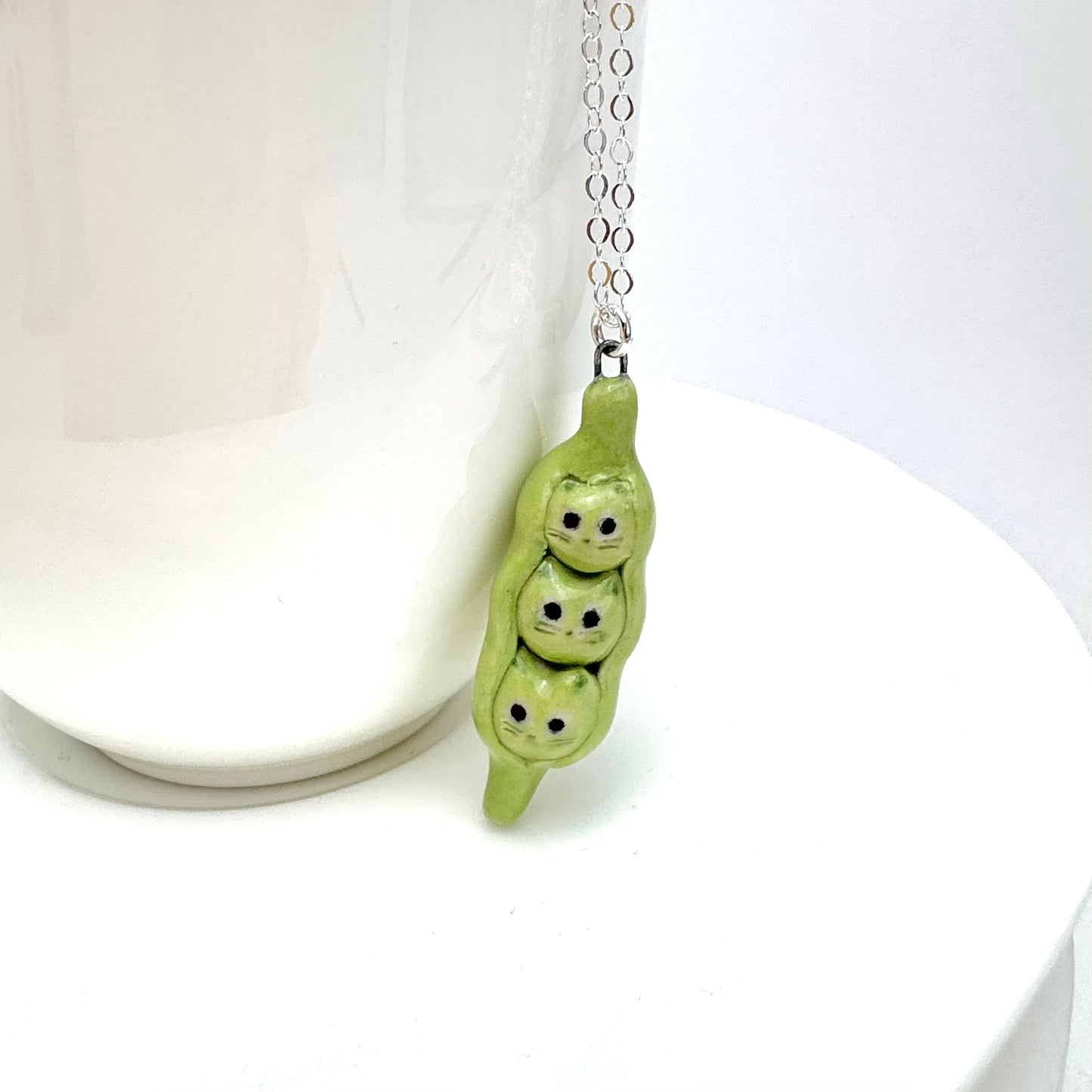 Pea Pod Cat Necklace
