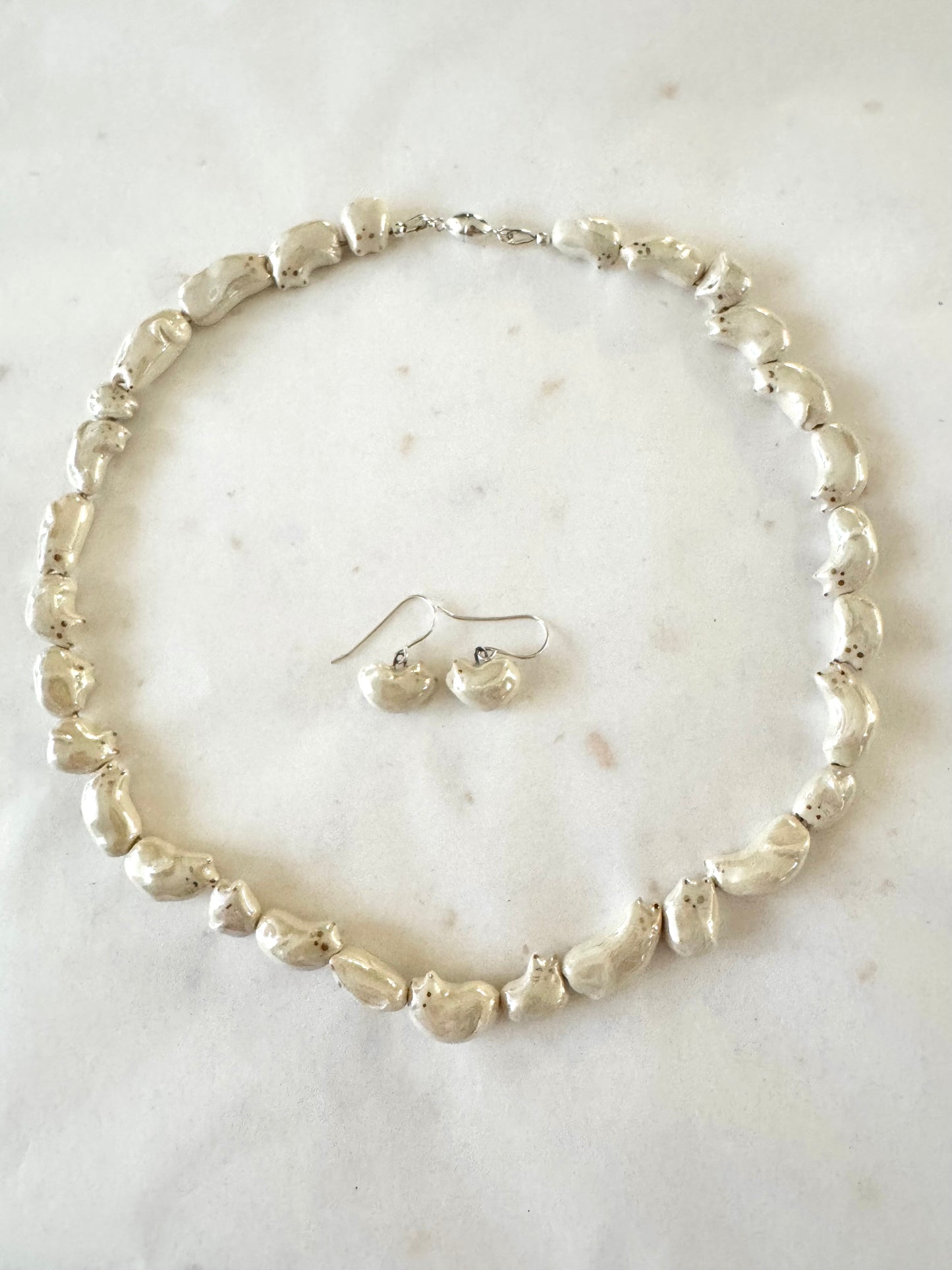 Pearly Cat Necklace