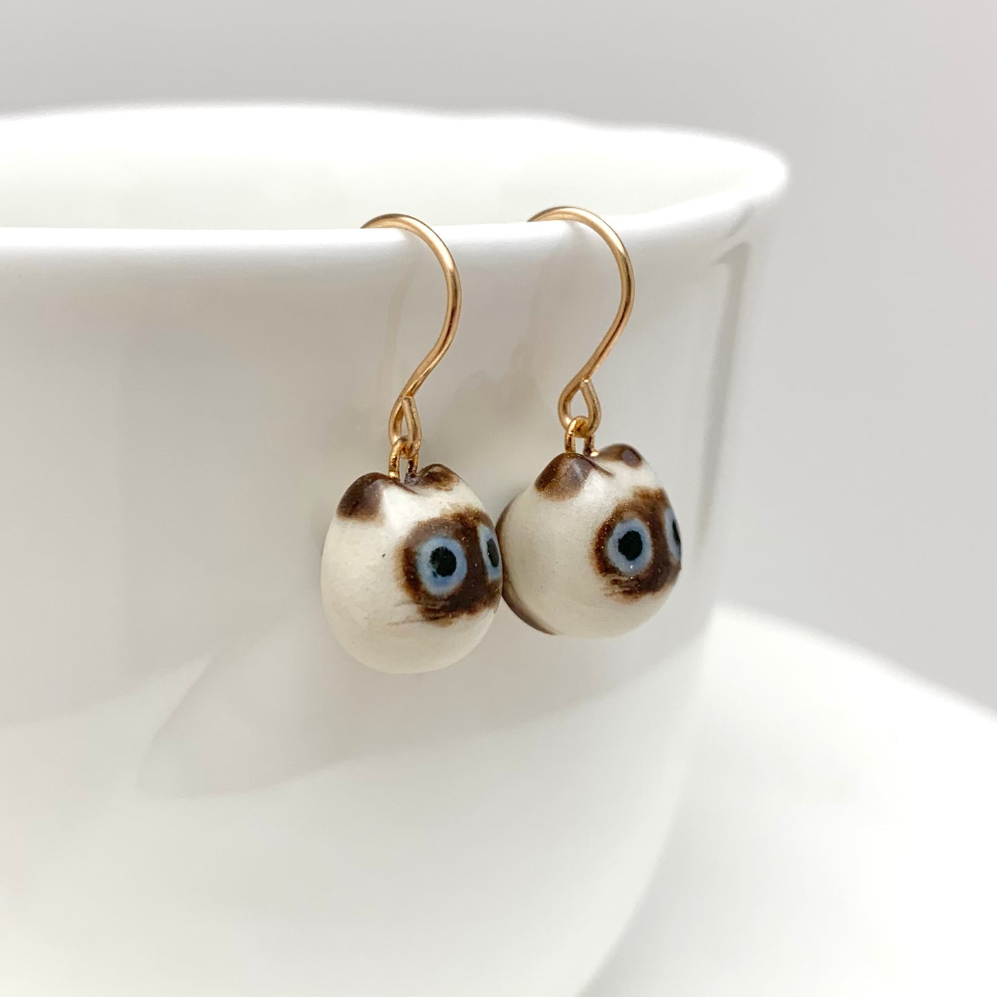Siamese Cat Dangle Earrings