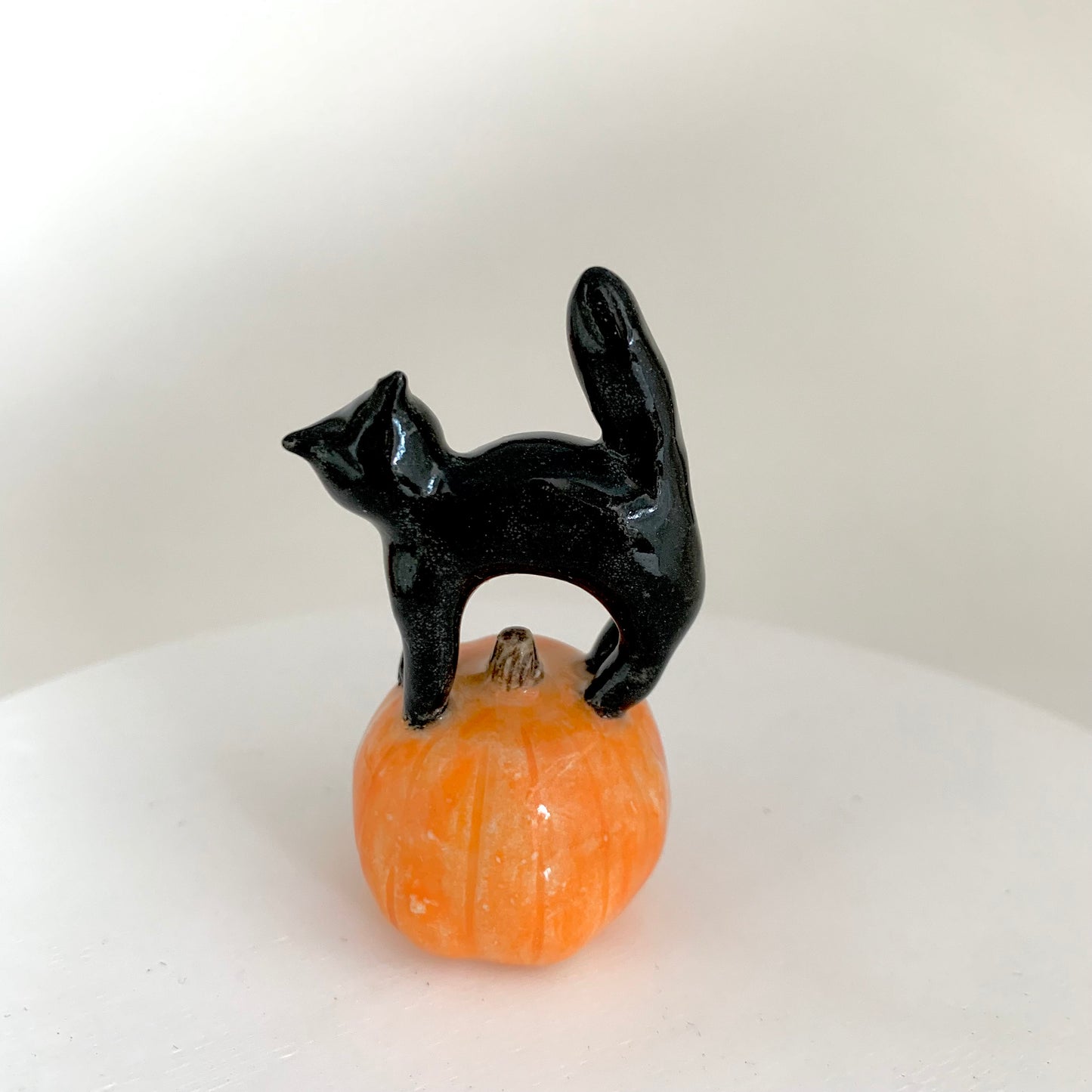 Halloween Cat Pumpkin Mini Figurine