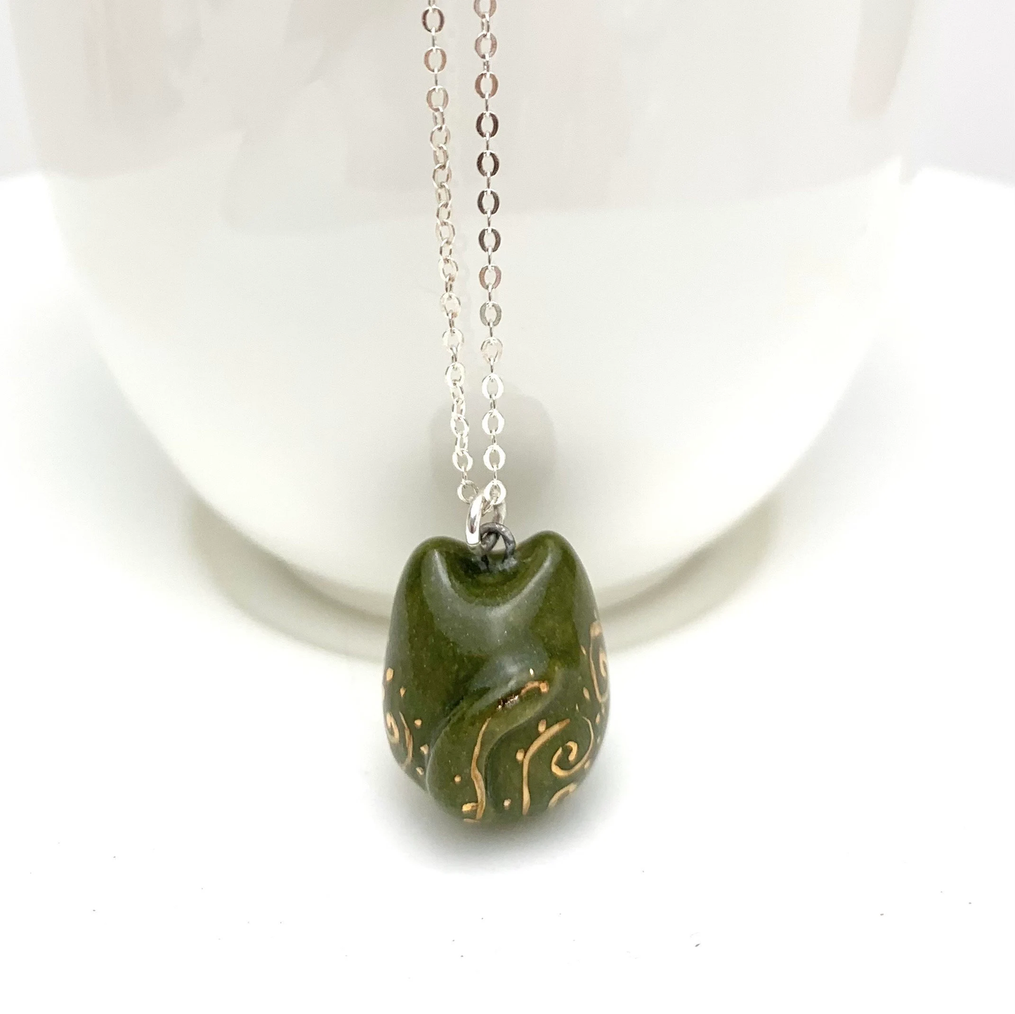 Moss Cat Necklace