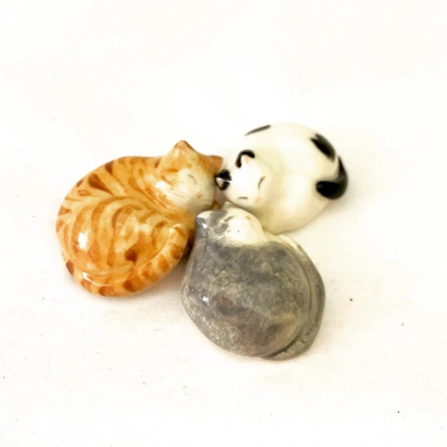 Sleeping Cat Miniature