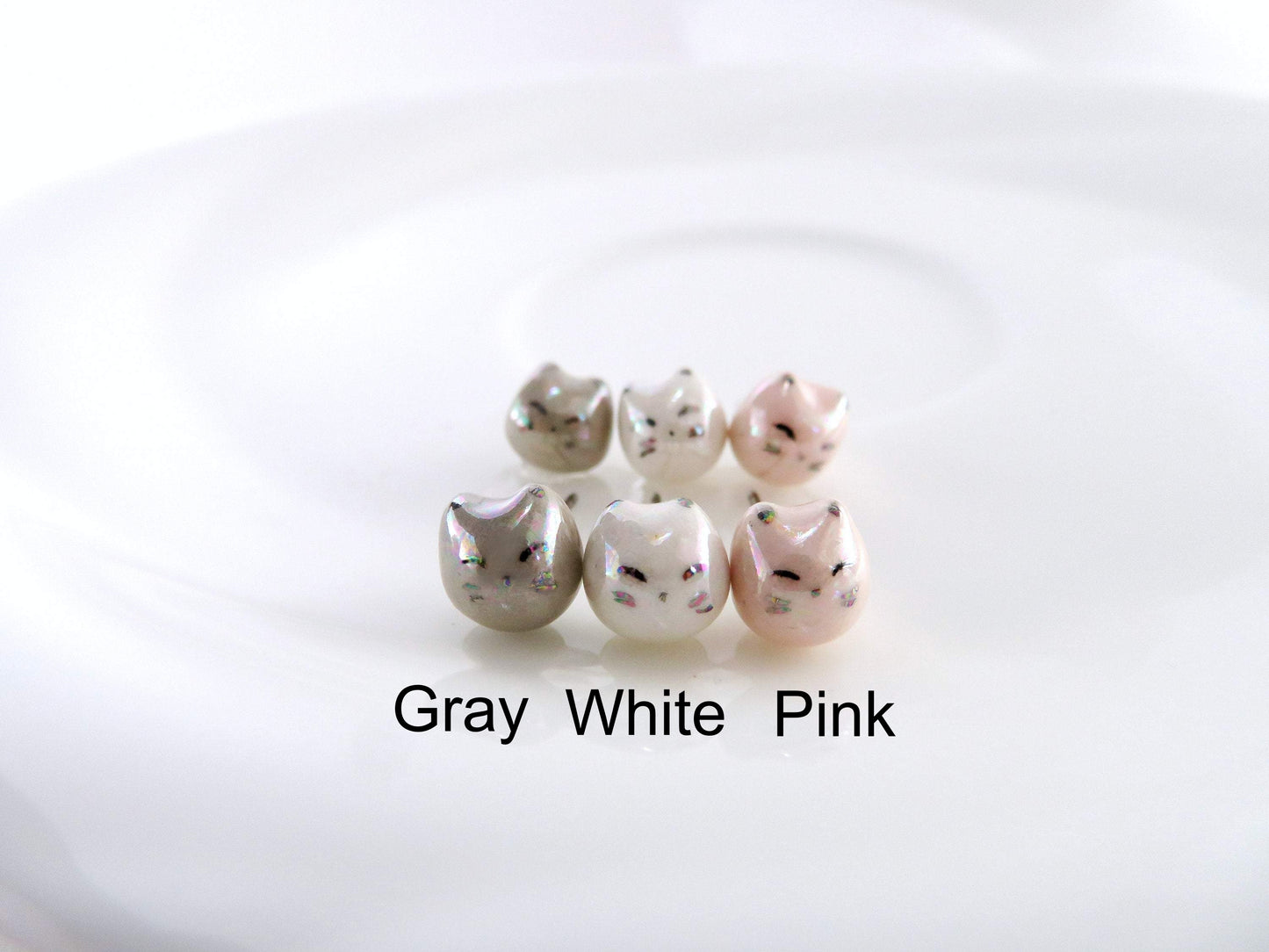 Pearly Cat Stud Earrings
