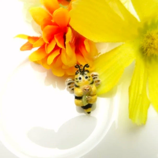 Bee Cat Necklace