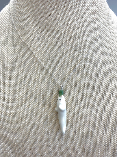 Daikon Cat Necklace
