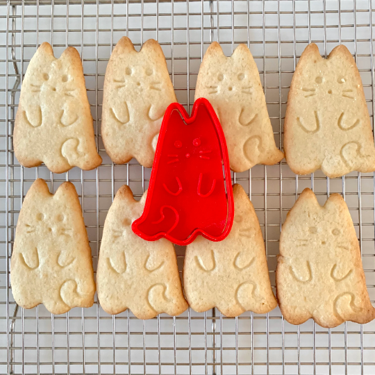 Ghost Cat Cookie Cutter & Stamp