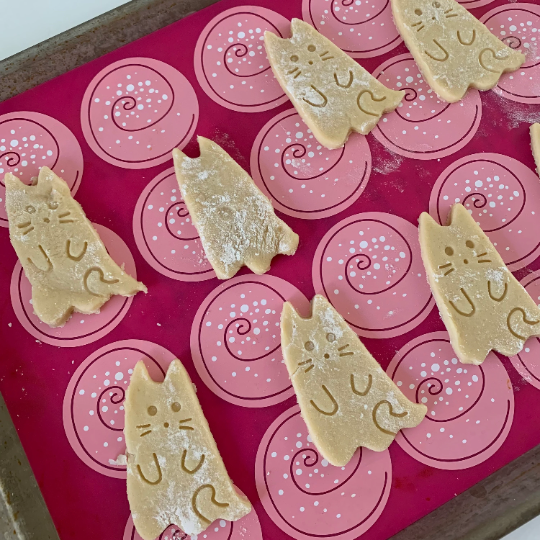 Ghost Cat Cookie Cutter & Stamp