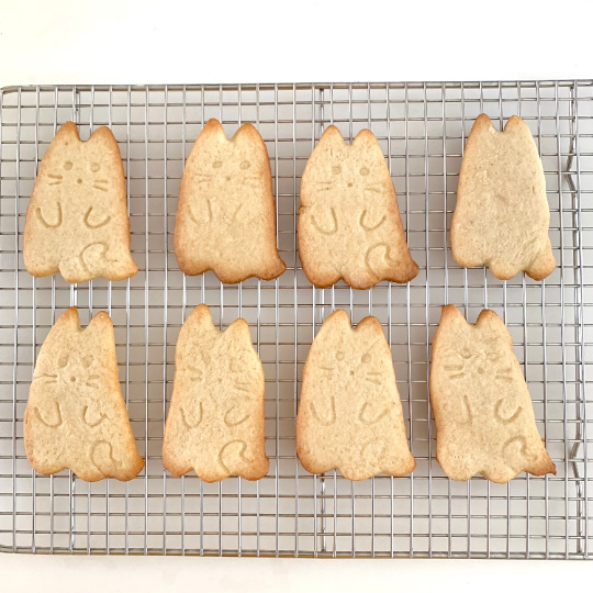 Ghost Cat Cookie Cutter & Stamp