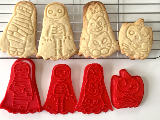 Halloween Cookie Cutters & Stamps