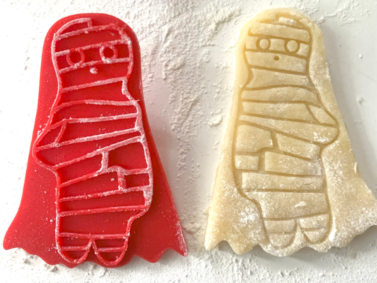 Halloween Cookie Cutters & Stamps