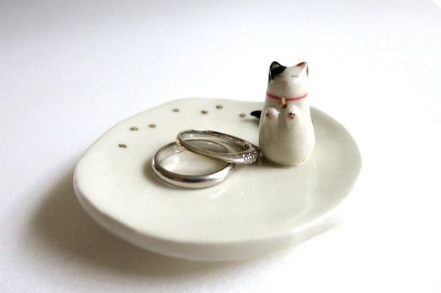 Cat ring sale holder dish