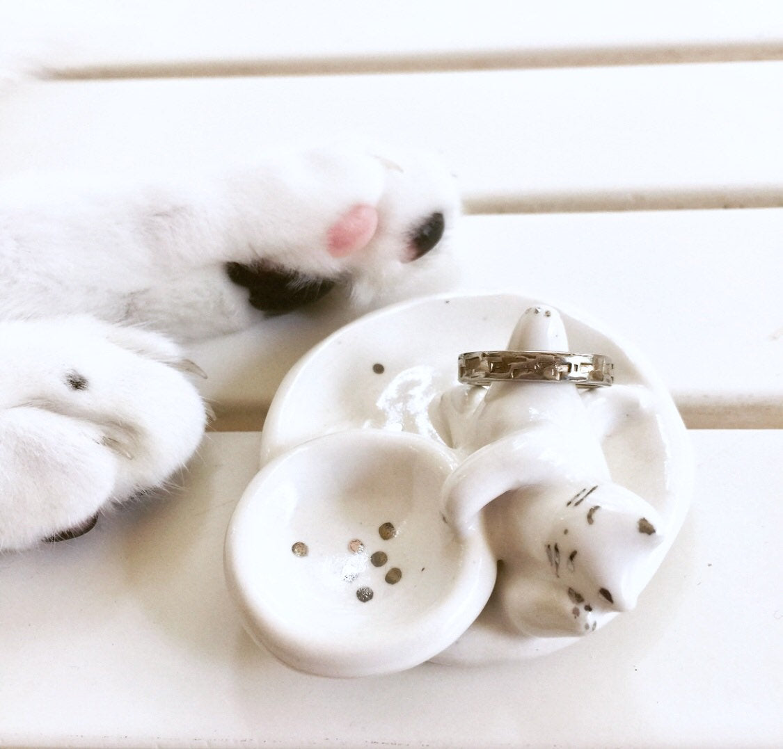 Lazy Cat Ring Dish