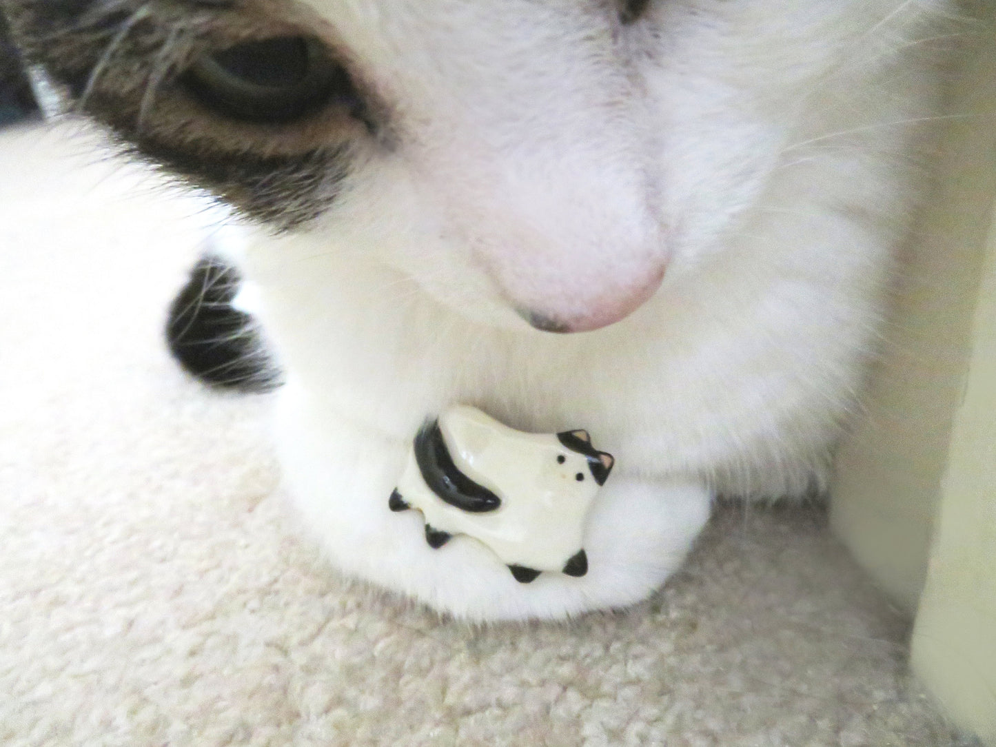 Flat Cat Brooch