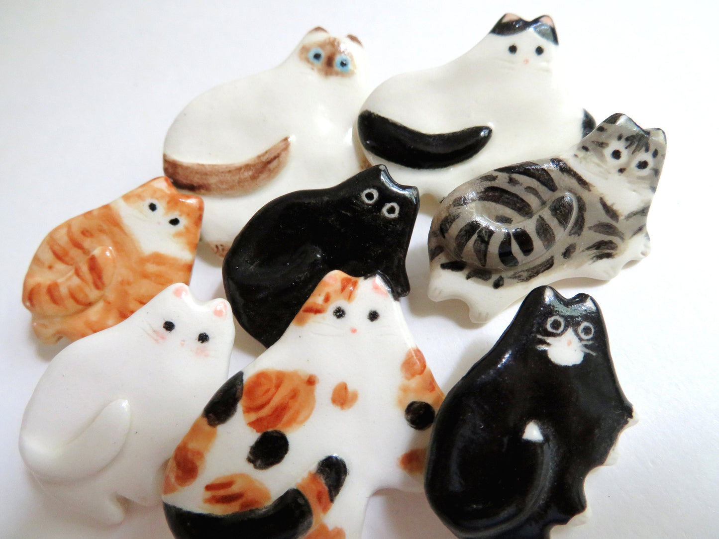 Flat Cat Brooch