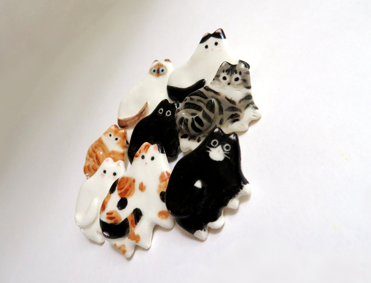 Flat Cat Brooch