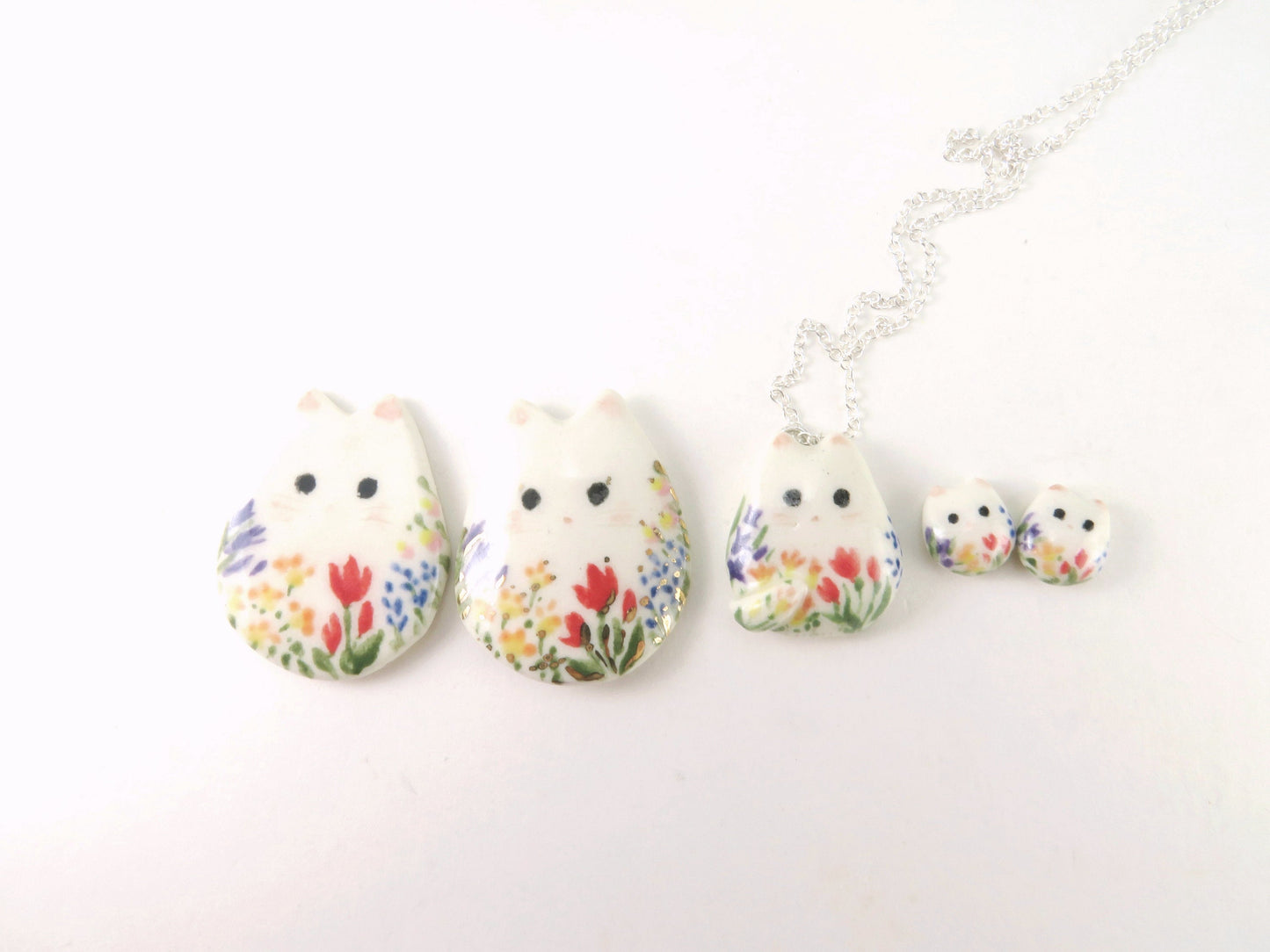 Flat Floral Cat Necklace