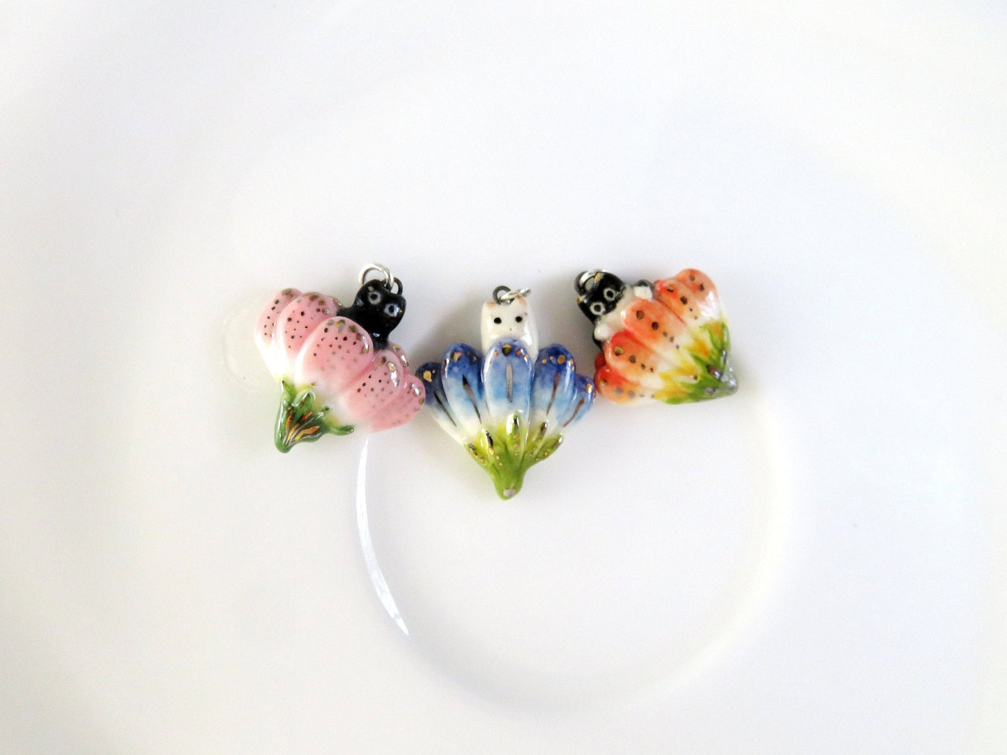 Flower Blossom Cat Necklace