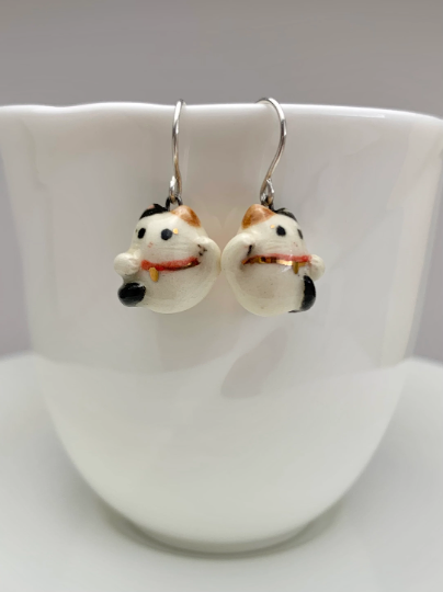 Maneki Neko Dangle Earrings