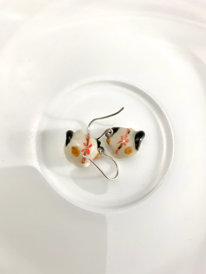Maneki Neko Dangle Earrings