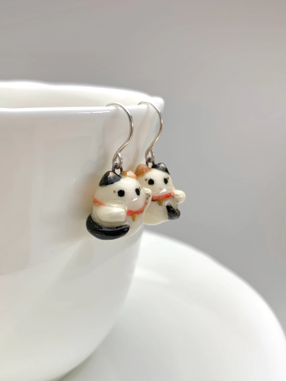 Maneki Neko Dangle Earrings