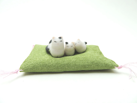 Neko Oyako Figurine