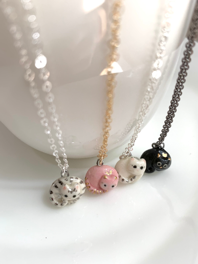 Round Cat Necklace