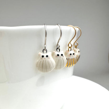 Seashell Cat Earrings