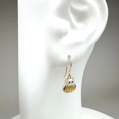 Seashell Cat Earrings
