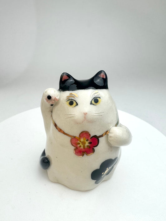 Maneki Neko Figurine