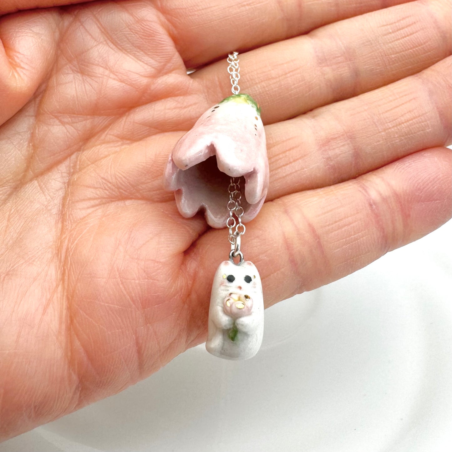Peek a Boo Flower Cat Necklace