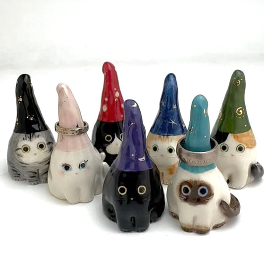 Gnome Cat Ring Cone