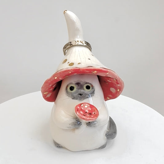 Mushroom Cat Ring Cone