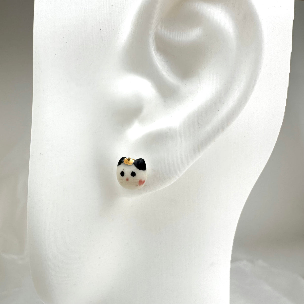 Tiny Queen Cat Stud Earrings