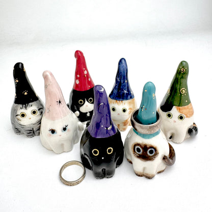 Gnome Cat Ring Cone