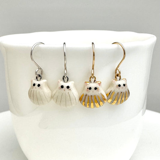 Seashell Cat Earrings