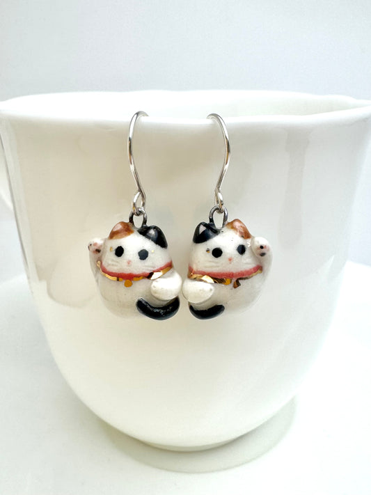 Maneki Neko Dangle Earrings
