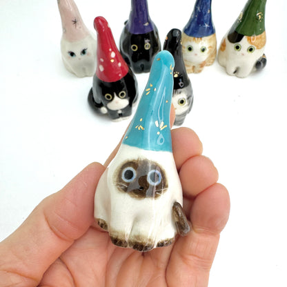 Gnome Cat Ring Cone