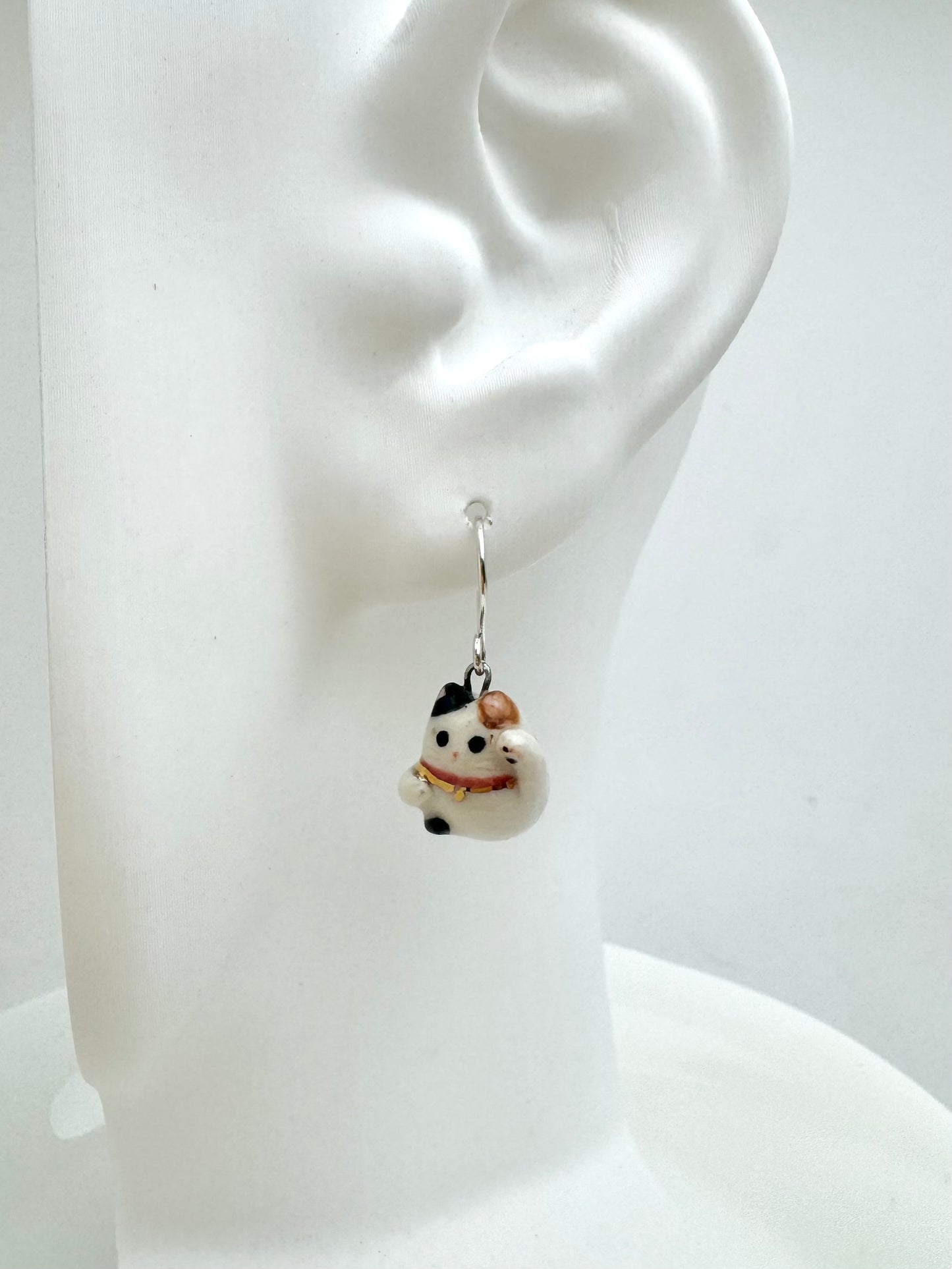Maneki Neko Dangle Earrings
