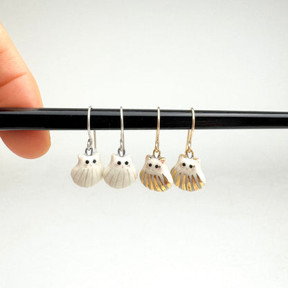 Seashell Cat Earrings