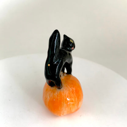 Halloween Cat Pumpkin Mini Figurine