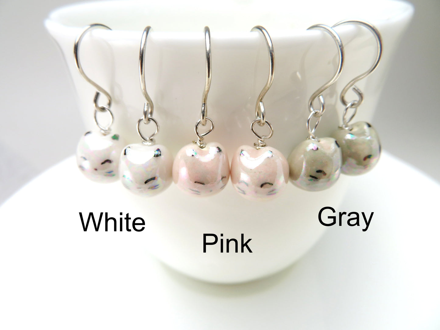 Pearly Cat Dangle Earrings