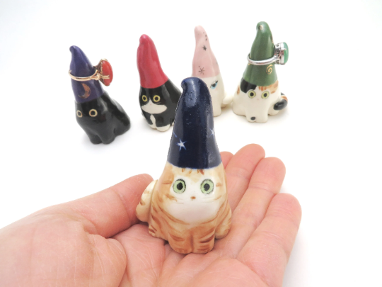 Gnome Cat Ring Cone