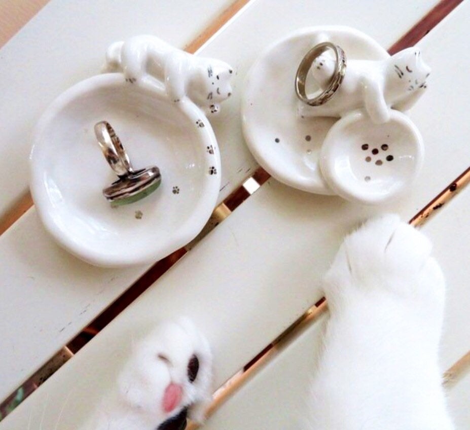 Lazy Cat Ring Dish