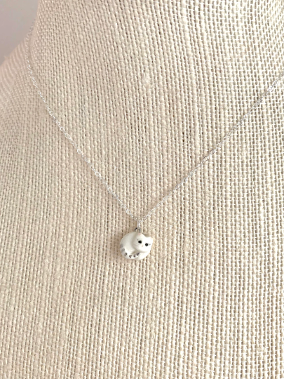 Round Cat Necklace